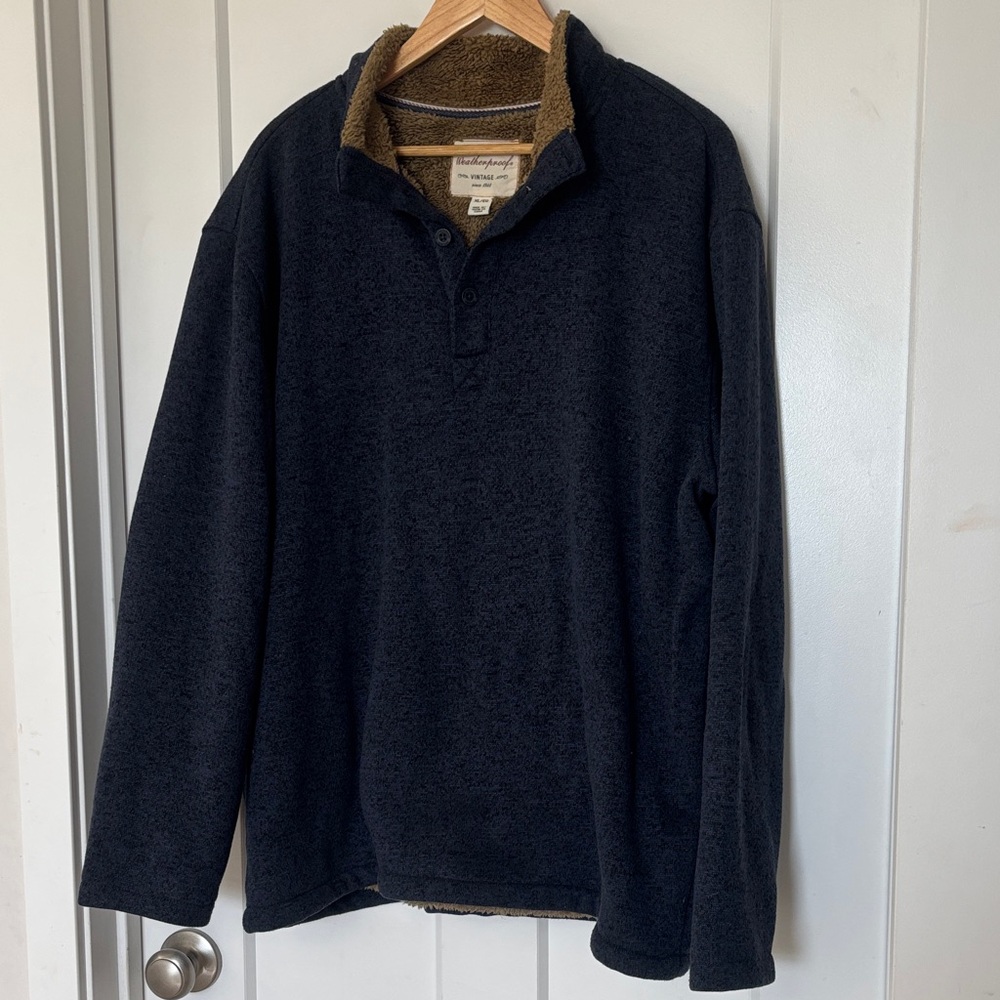 Weatherproof vintage Men's Navy Pullover Sweater